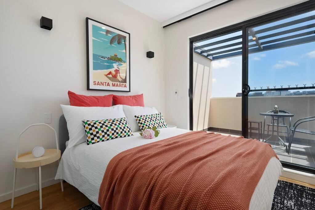 Amazing Penthouse In Waterloo * Sydney